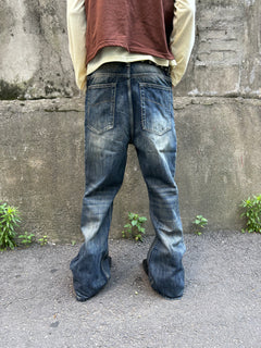 Oil-Wash Semi-Flare Jeans