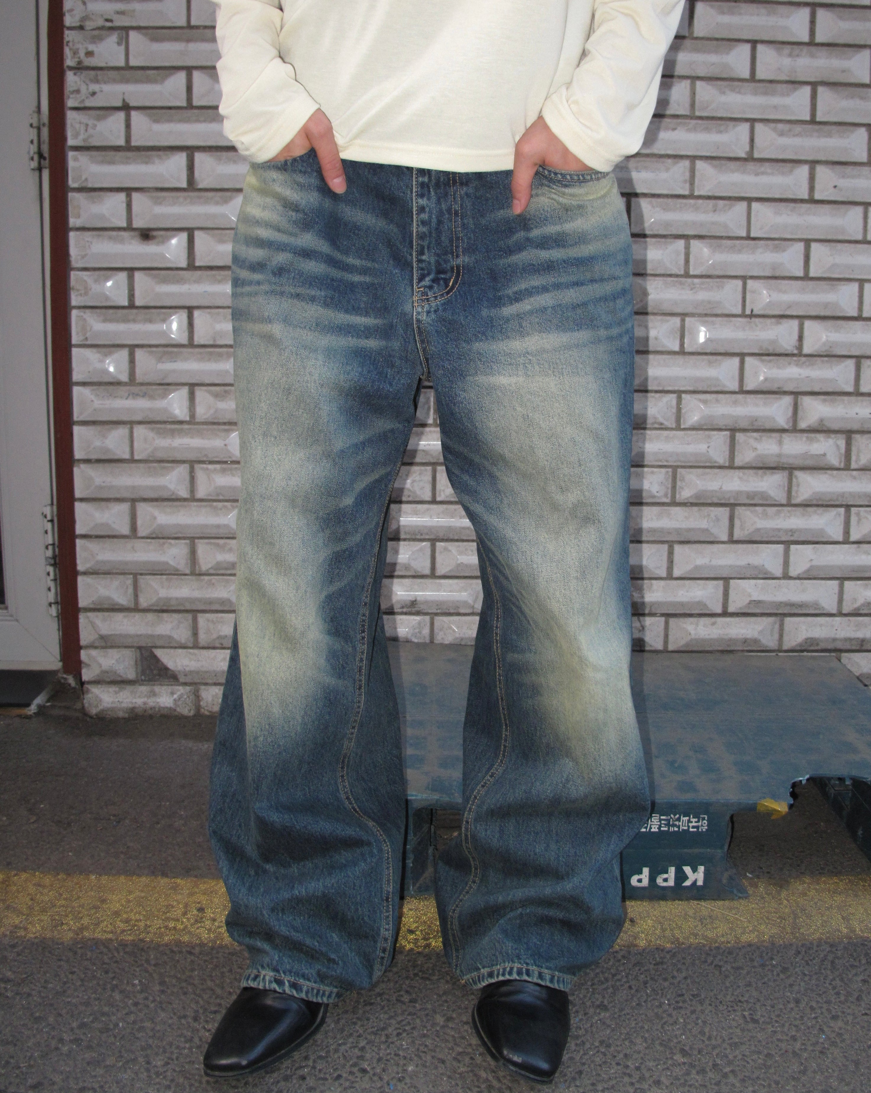 Washed Wide-Leg Denim Pants