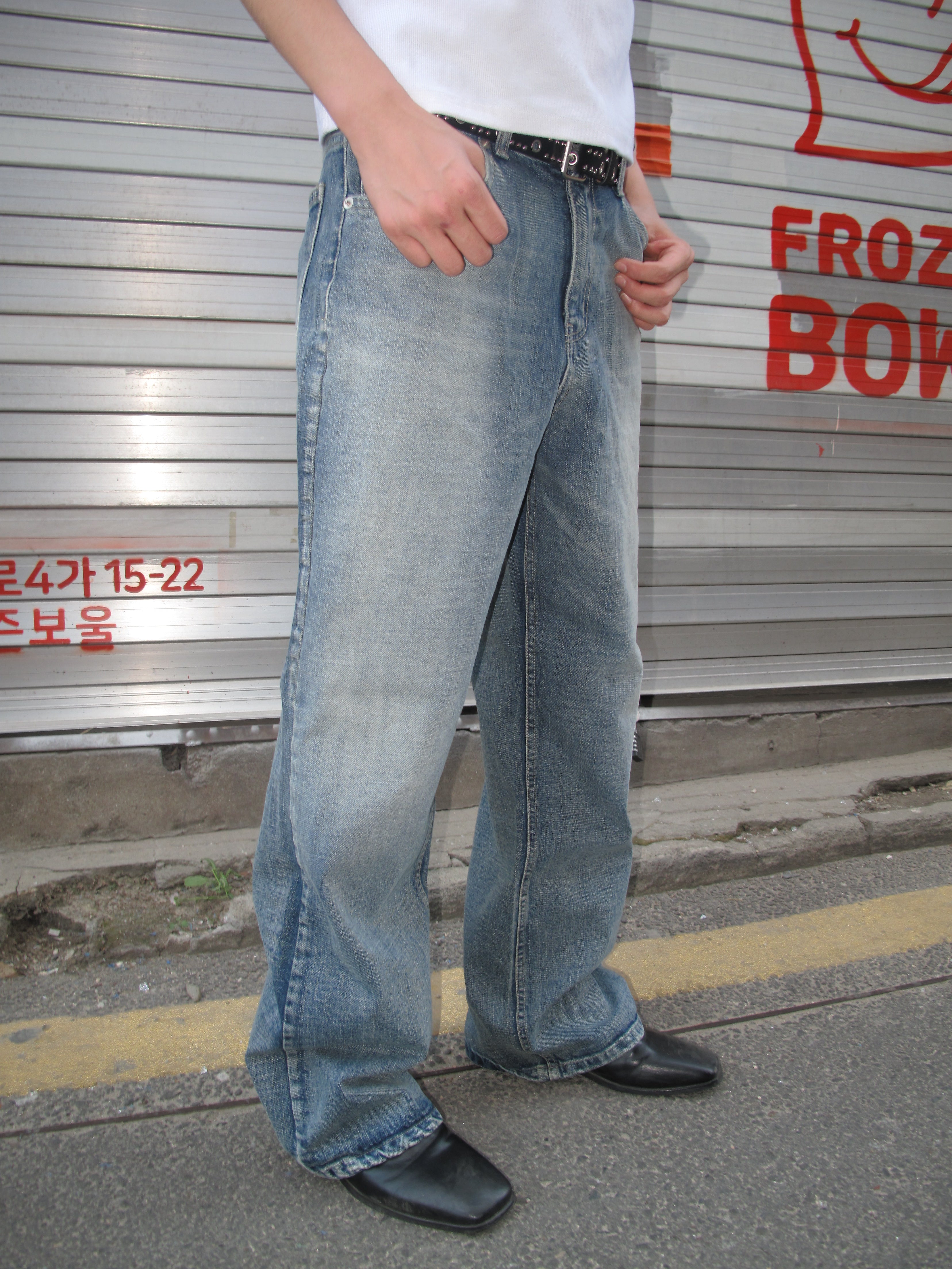 Brushed Mid-Wash Flare Denim Pants