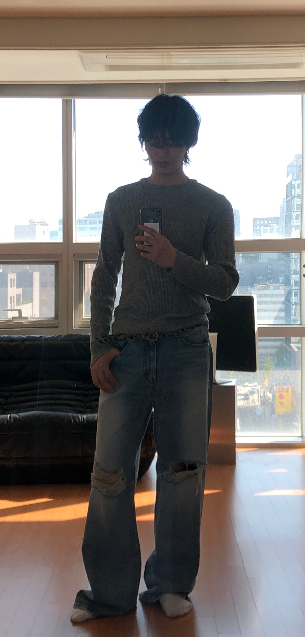 Milk‑Wash Distressed Wide Jeans