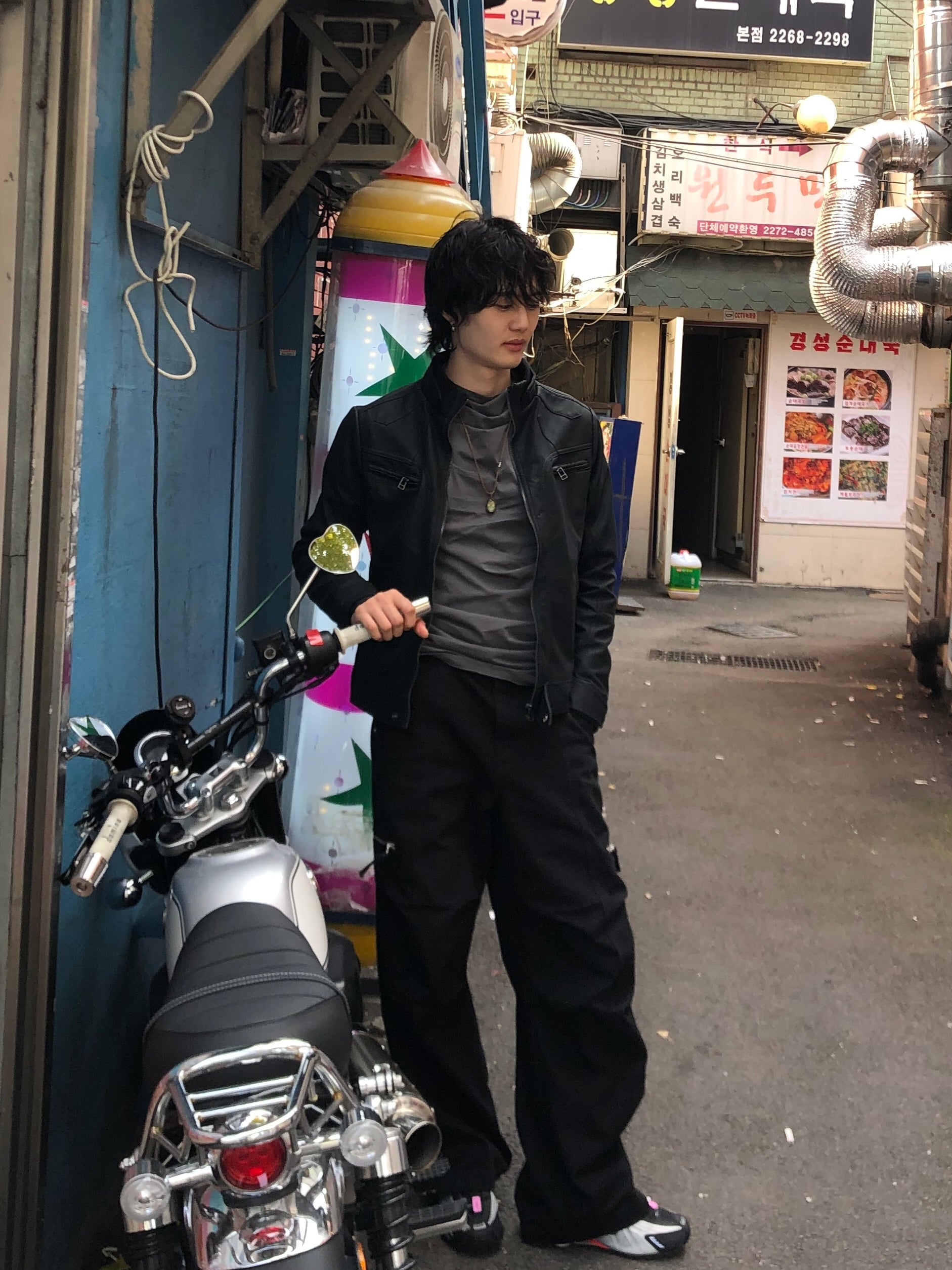 Y2k began leather biker jacket