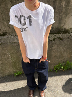 001 Crack Graphic Semi-Crop T-Shirt