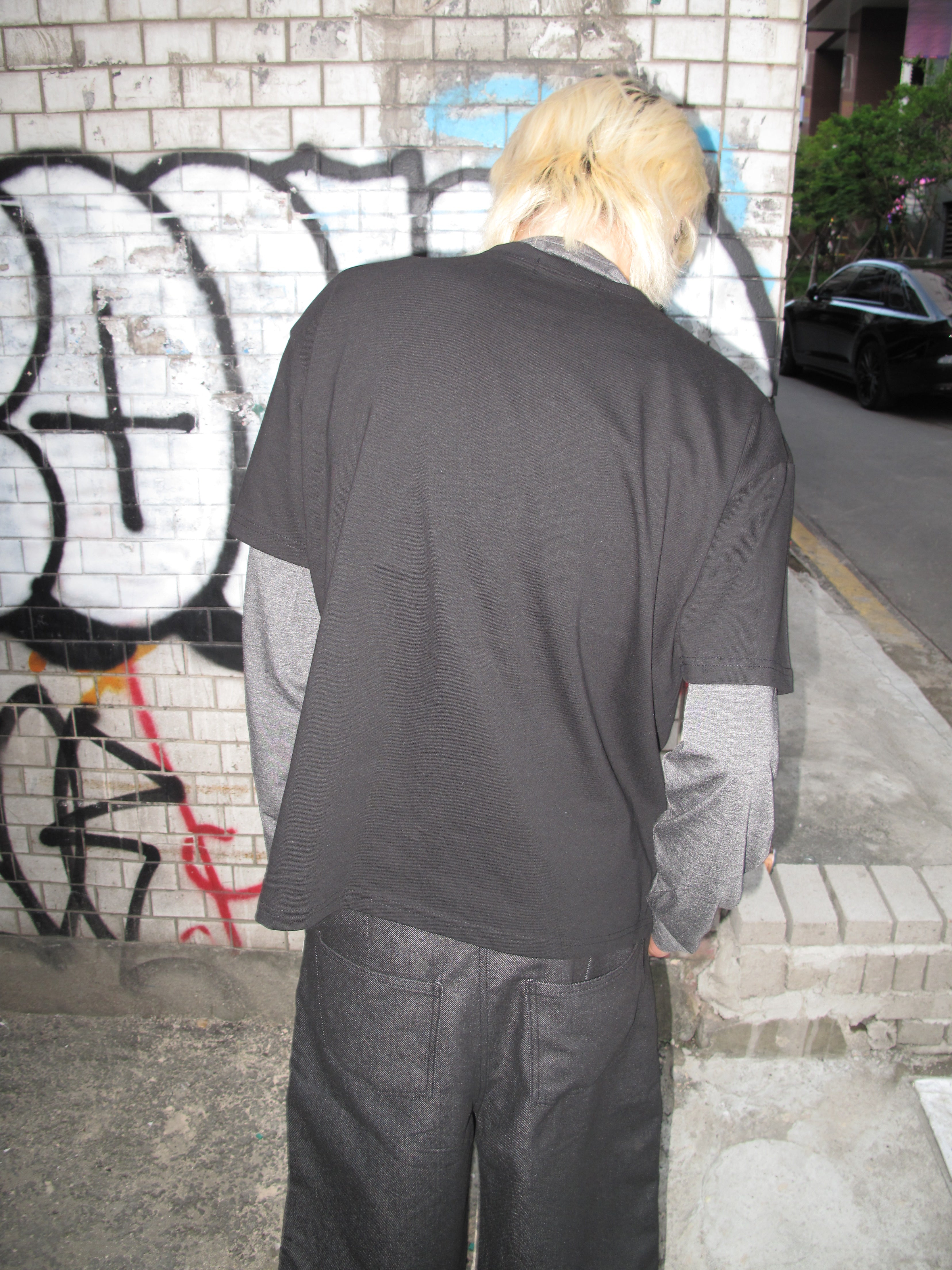 Bio-Washed Semi-Crop Graphic T-Shirt