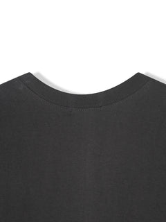 001 Crack Graphic Semi-Crop T-Shirt