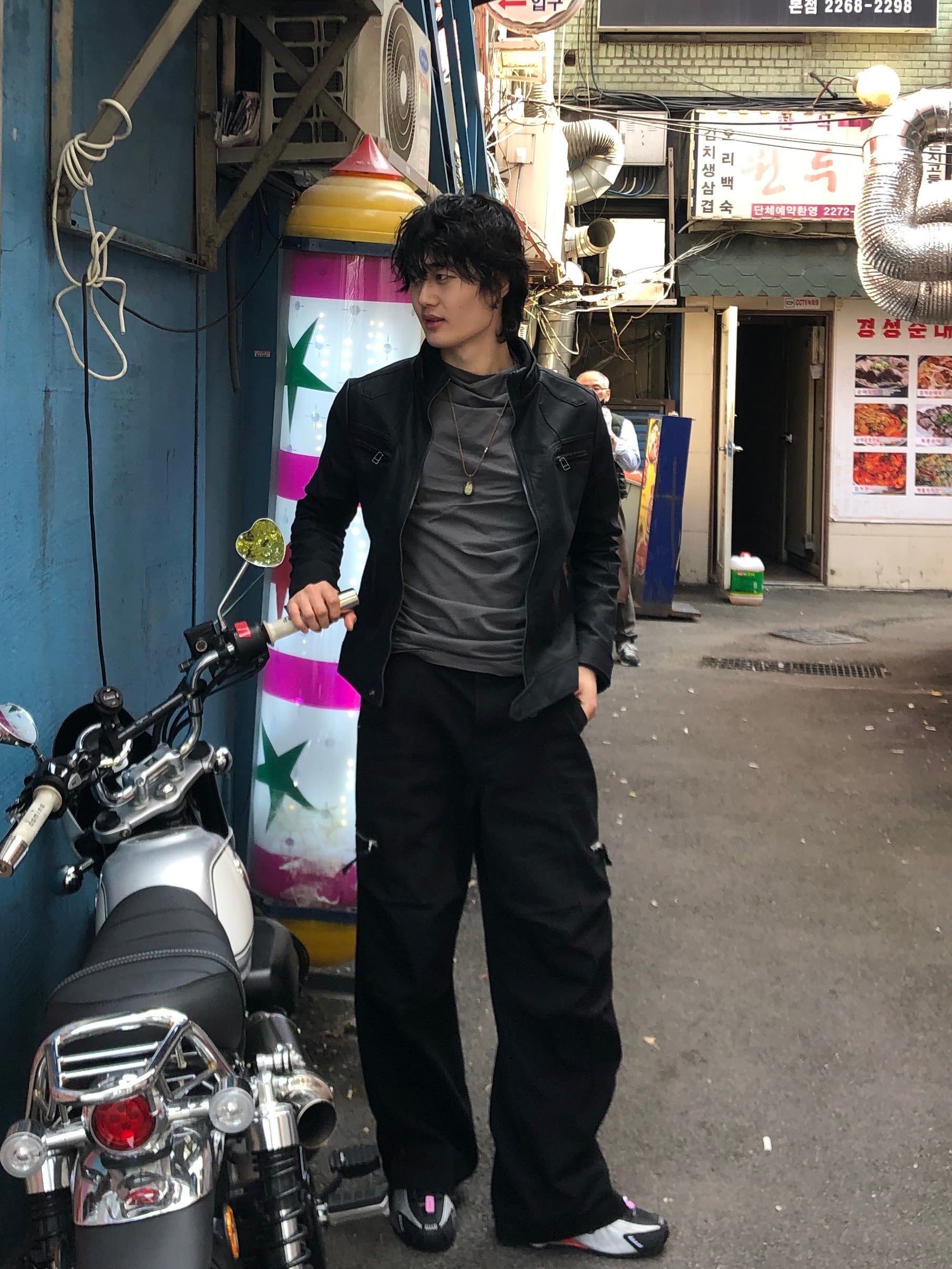 Y2k began leather biker jacket