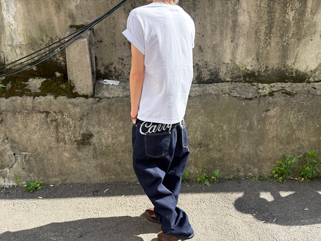 001 Crack Graphic Semi-Crop T-Shirt