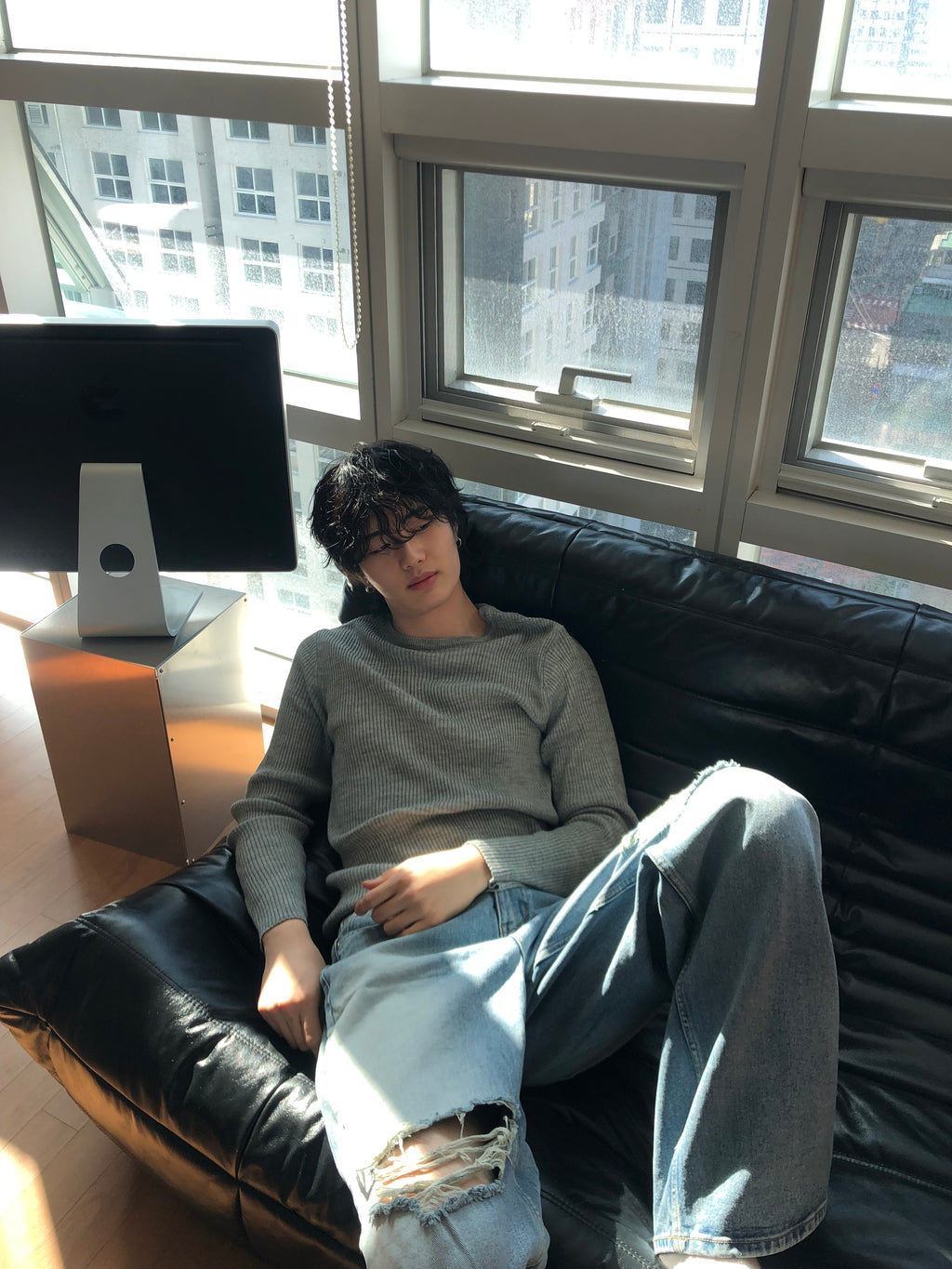 Milk‑Wash Distressed Wide Jeans