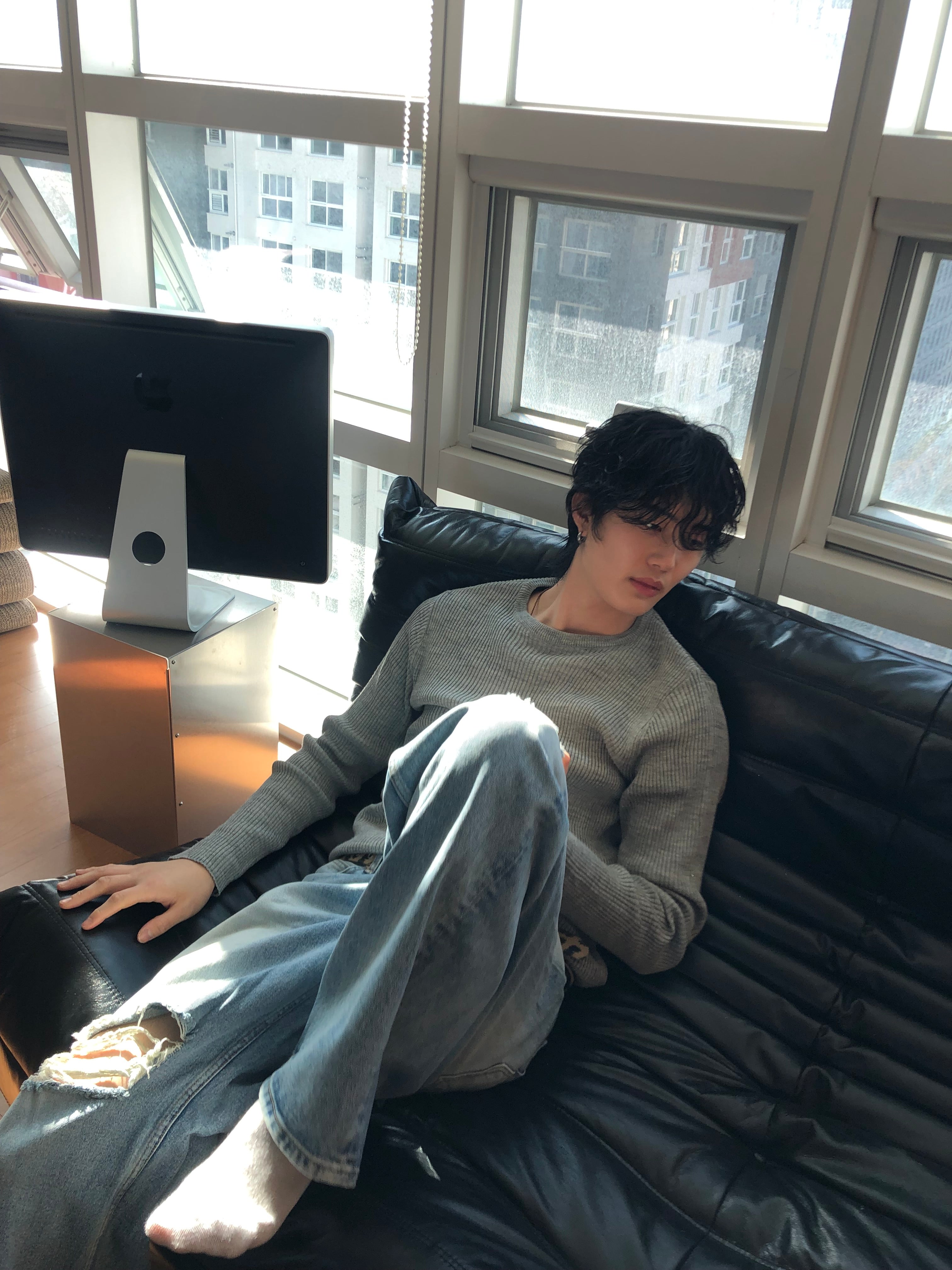 Milk‑Wash Distressed Wide Jeans