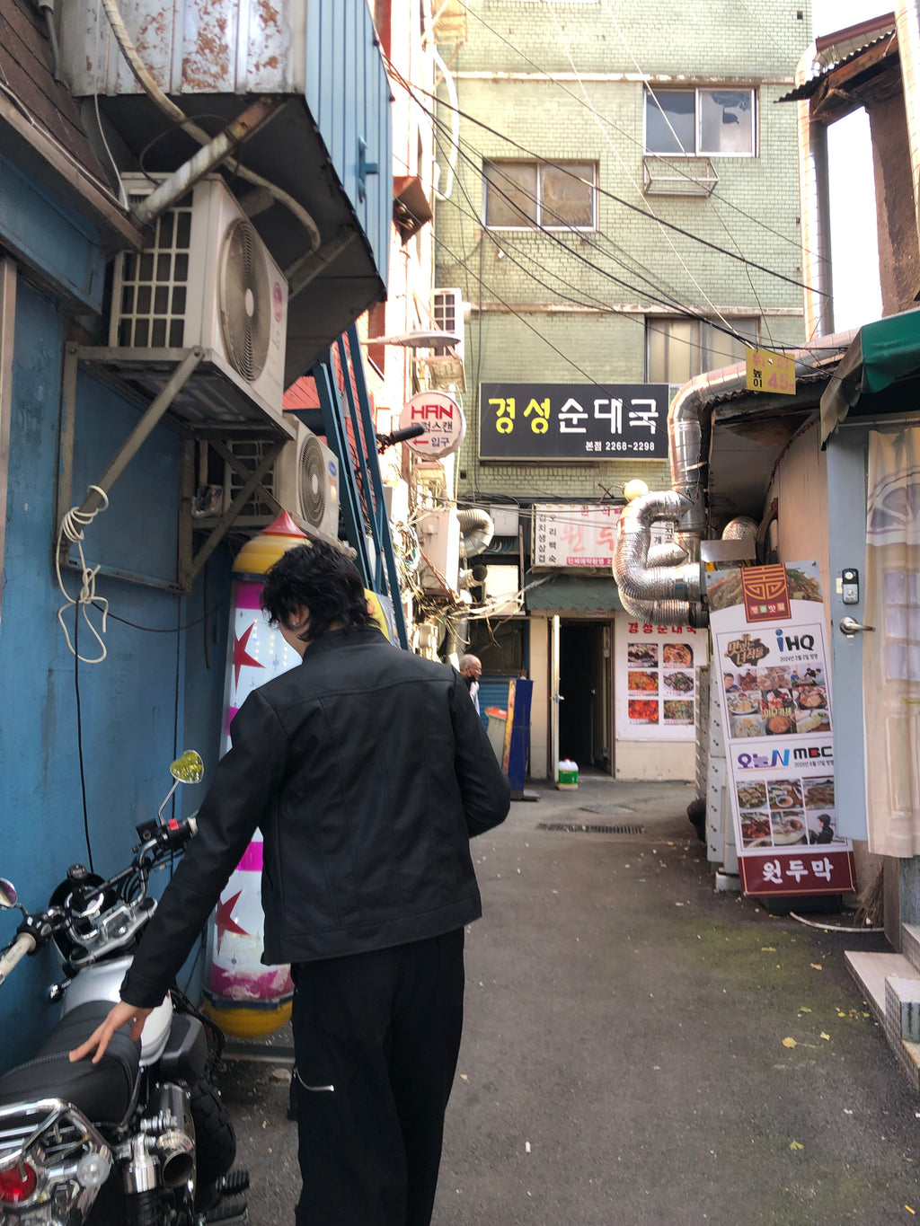 Y2k began leather biker jacket