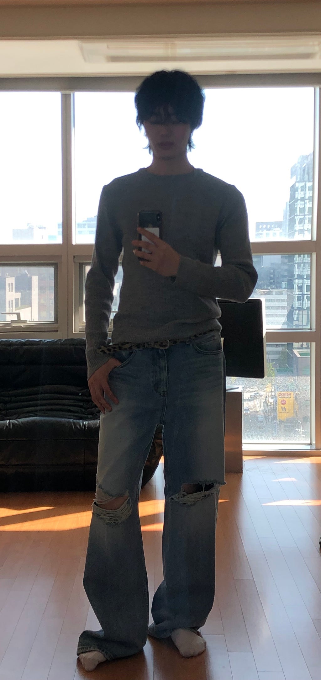 Milk‑Wash Distressed Wide Jeans