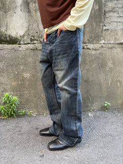 Oil-Wash Semi-Flare Jeans