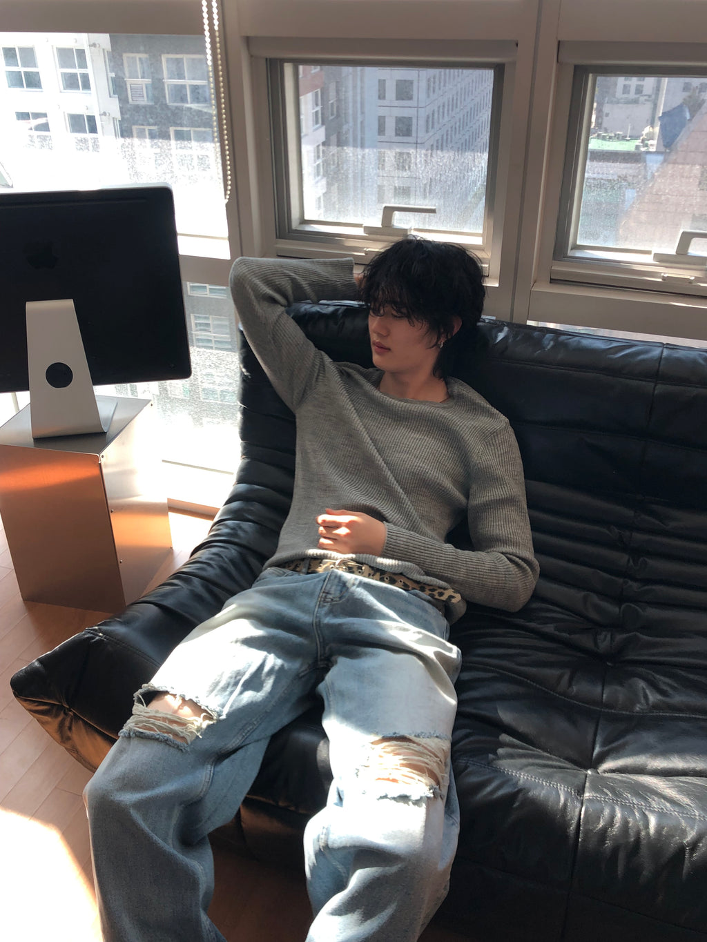 Milk‑Wash Distressed Wide Jeans