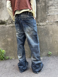 Oil-Wash Semi-Flare Jeans