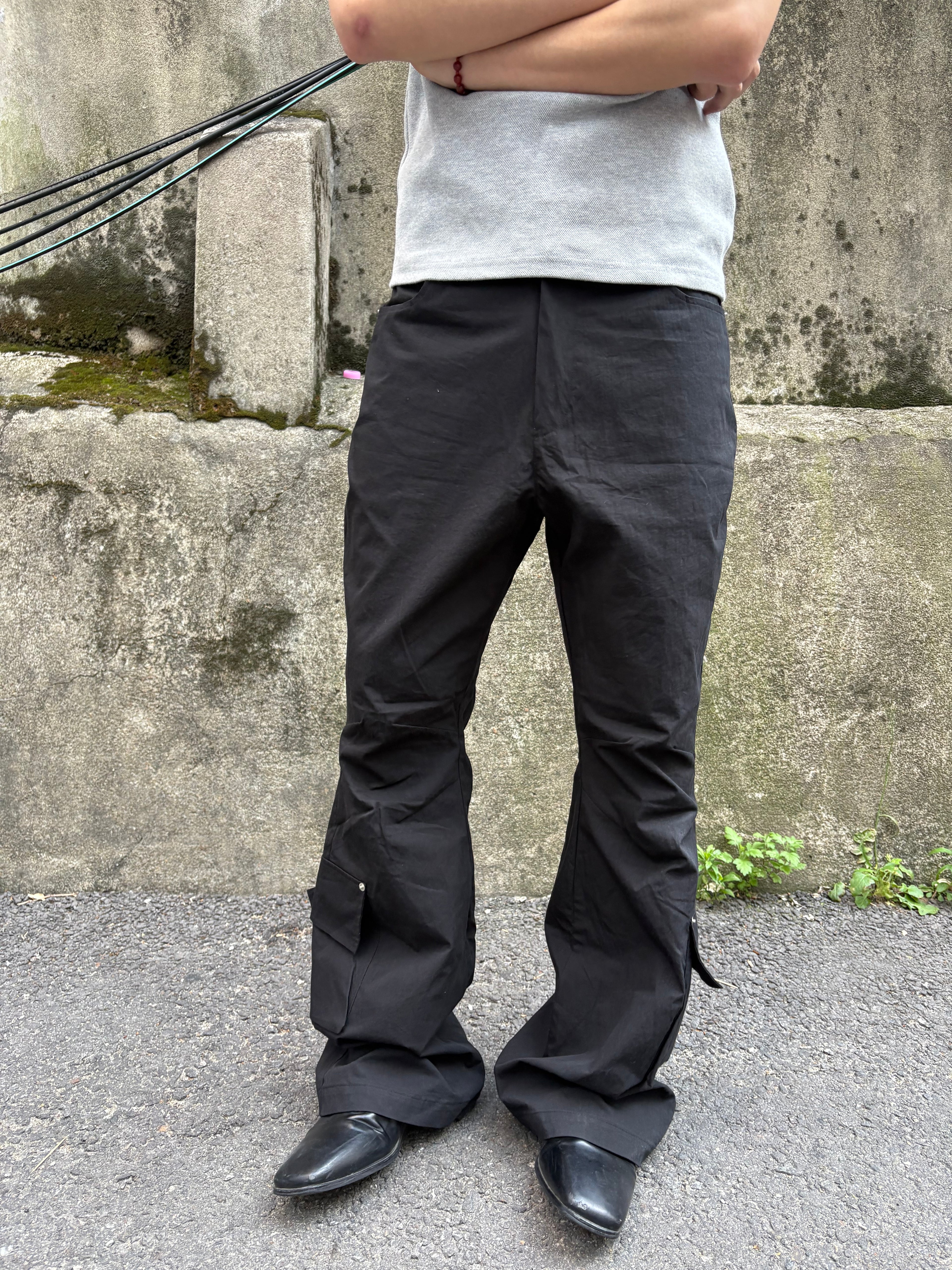 Half-Banded Cargo Bootcut Pants