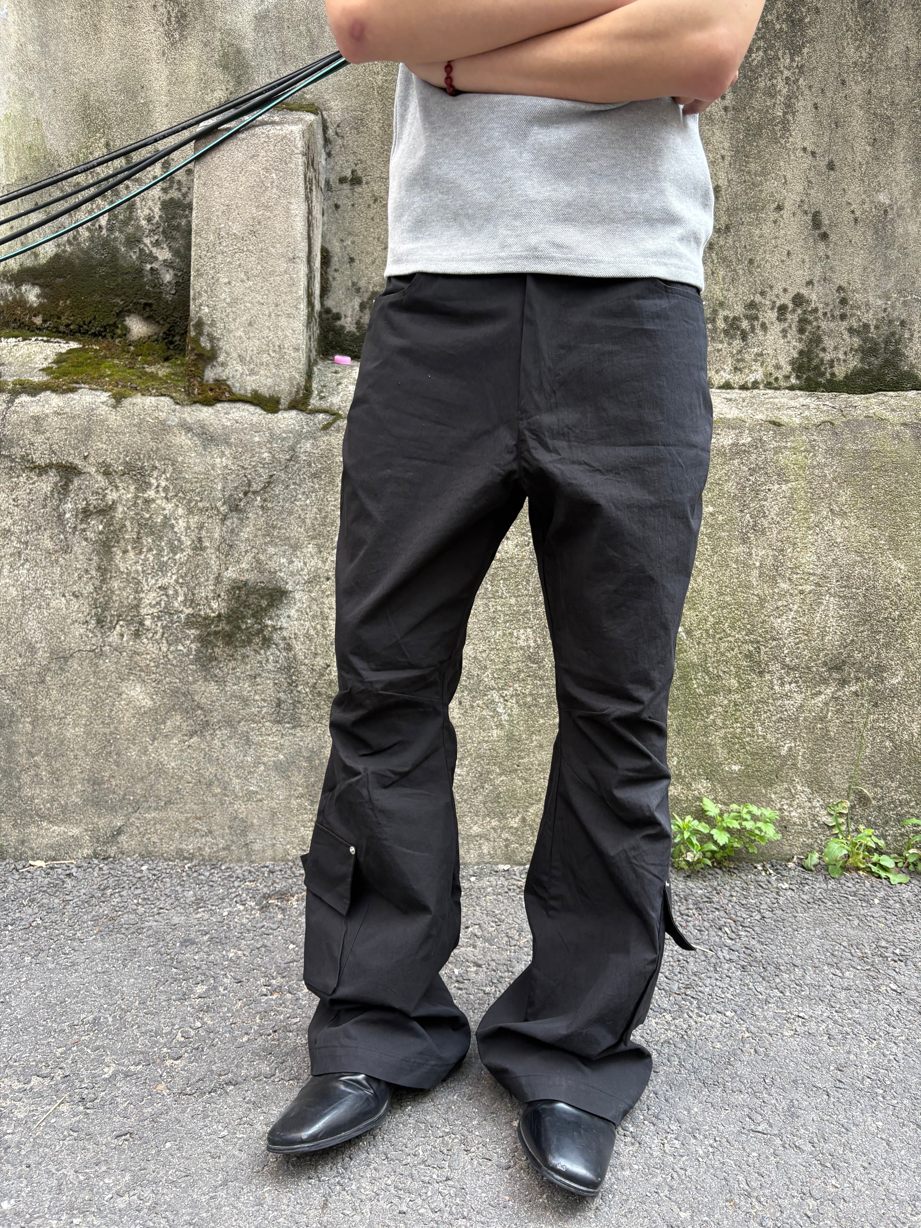 Half-Banded Cargo Bootcut Pants
