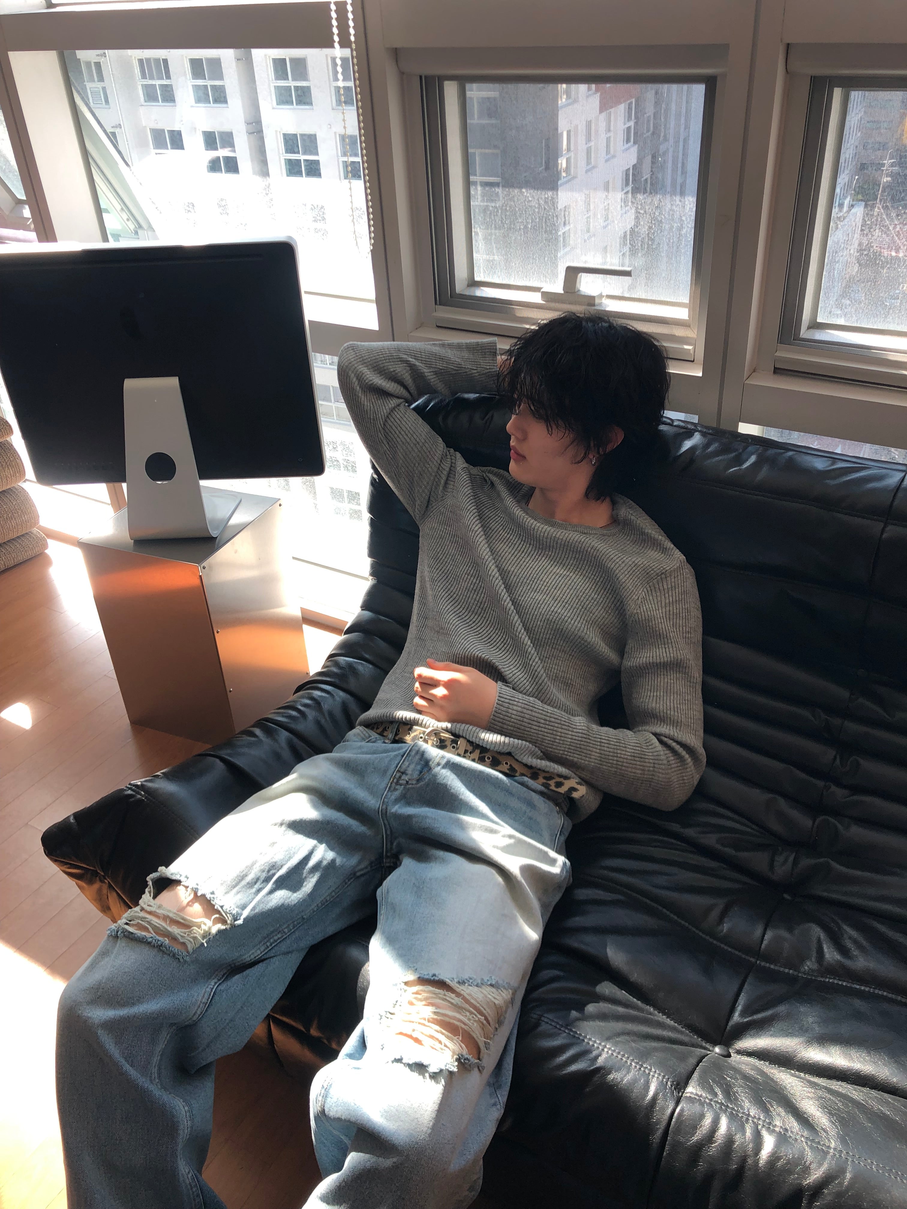 Milk‑Wash Distressed Wide Jeans