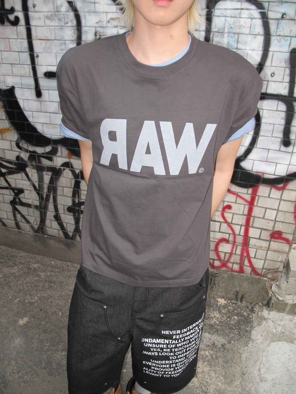 Bio-Washed Semi-Crop Graphic T-Shirt