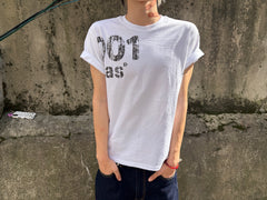 001 Crack Graphic Semi-Crop T-Shirt