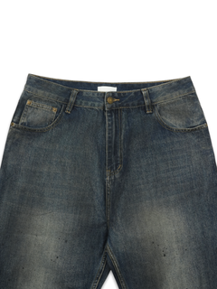 Oil-Wash Semi-Flare Jeans