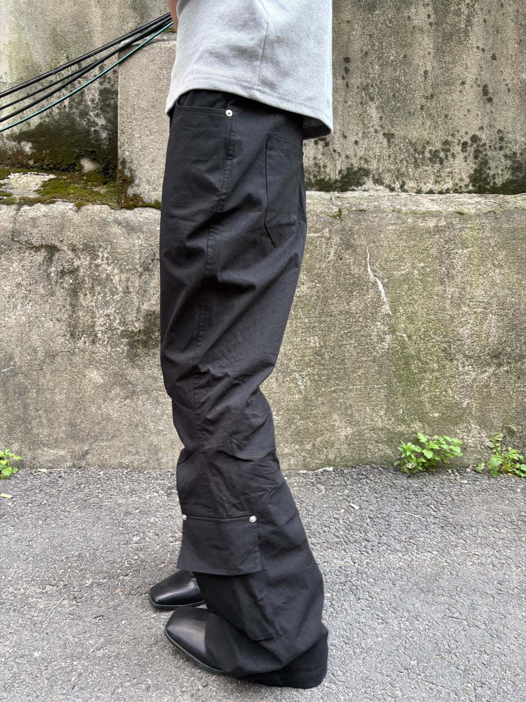 Half-Banded Cargo Bootcut Pants