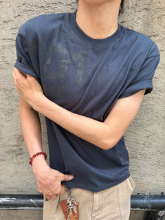 001 Crack Graphic Semi-Crop T-Shirt